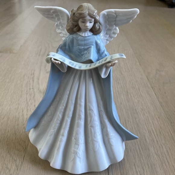Lladro Angel Tree Topper - No. 5719